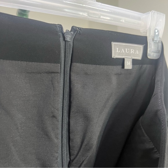 LAURA Classic Plus Size Black Pencil Skirt Formal Midi Skirt Back Slit Size 14 - Picture 8 of 8